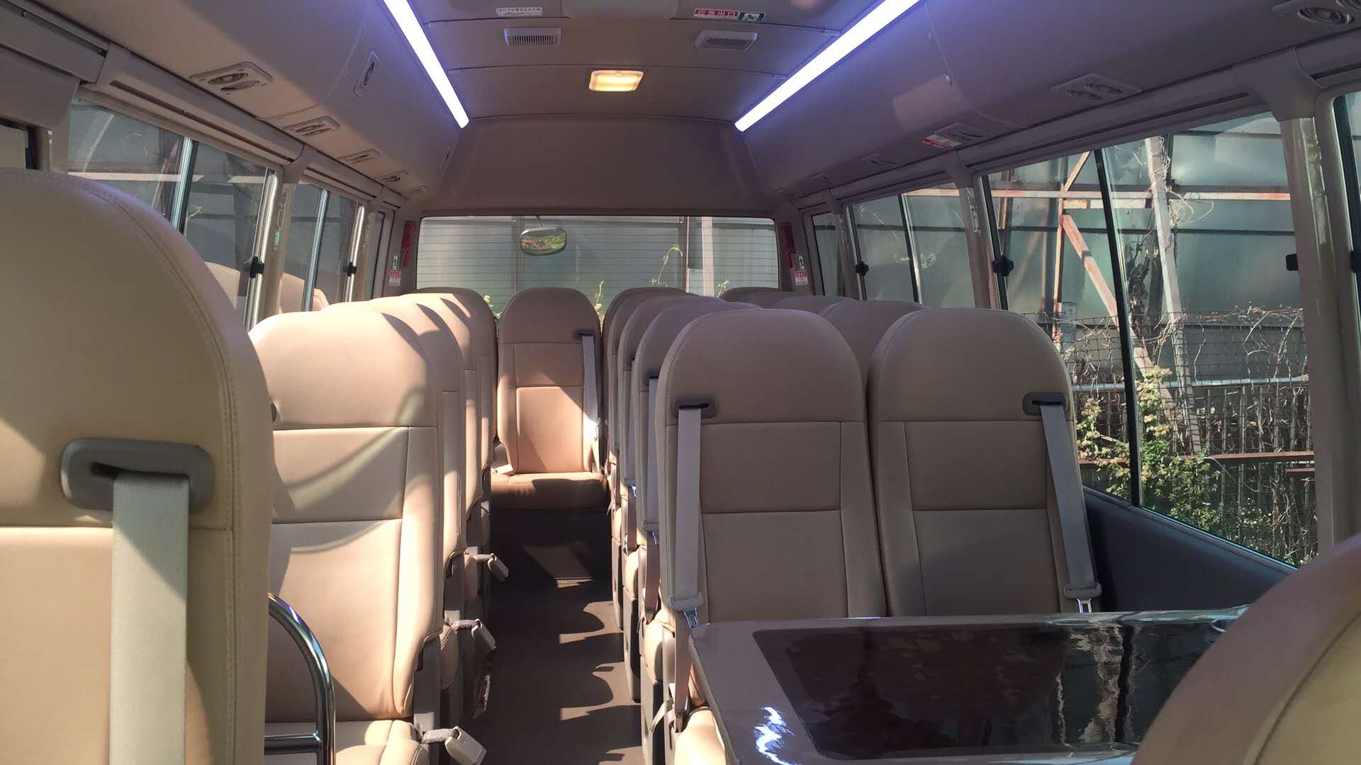 考斯特內(nèi)飾 考斯特內(nèi)飾